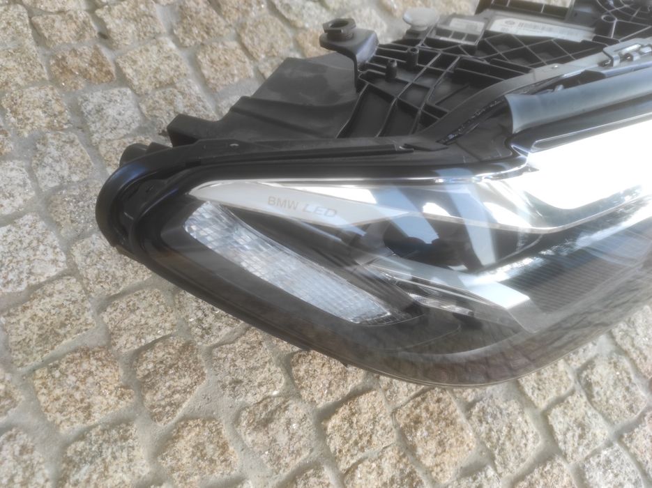 Farol direito BMW série 5 G30 G31 LCI Full led