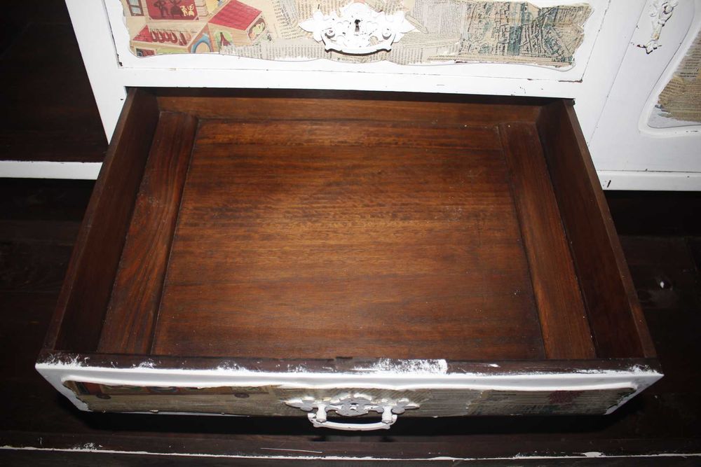 Movel Aparador / Comoda / Consola - Madeira maciça - Antigo