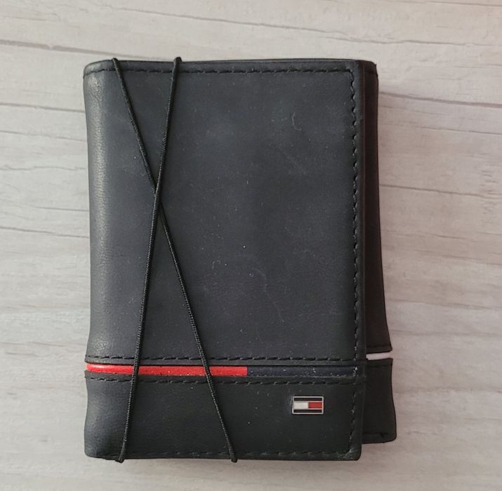 Mały portfel męski skórzany Tommy Hilfiger