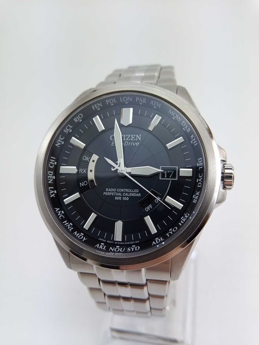 Японские часы Citizen Eco-Drive CB0010-53L радиоконтроль вечник сапфир
