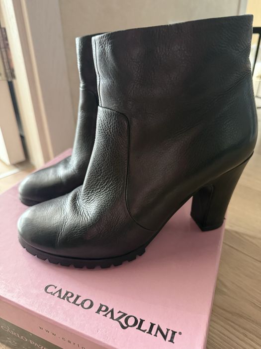 Ботільони  осіньНа байці.