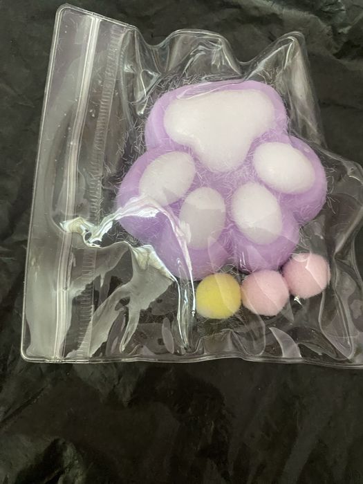 Игрушка кошачья лапка для снятия стресса