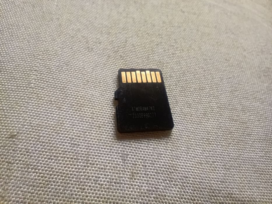 Карта памяти micro SD 128gb Kingston не рабочая