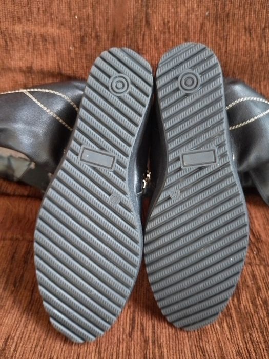 Женские кожаные зимние сапоги