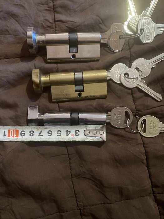 Лічинка / секрет , замка / замок / серцевина замка