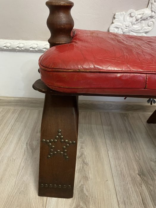 Taboret siedzisko drewno, skóra naturalna