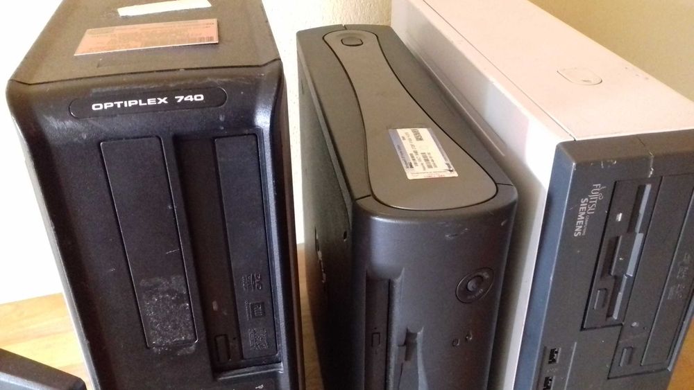 Komputer Fujitsu Siemens Esprimo E5720