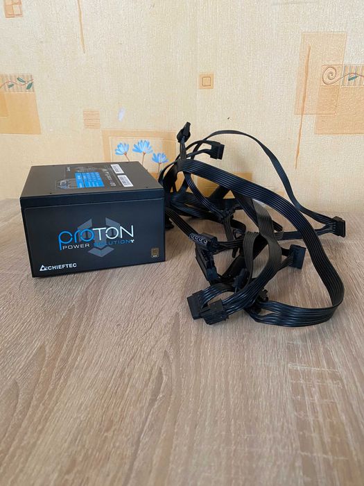Блок живлення Chieftec Proton BDF-600S (600W), повністю робочий
