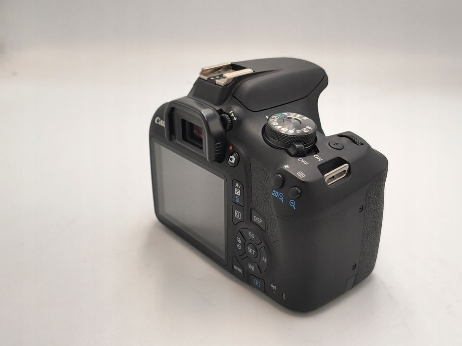 Canon EOS 2000D 43190 zdjęć