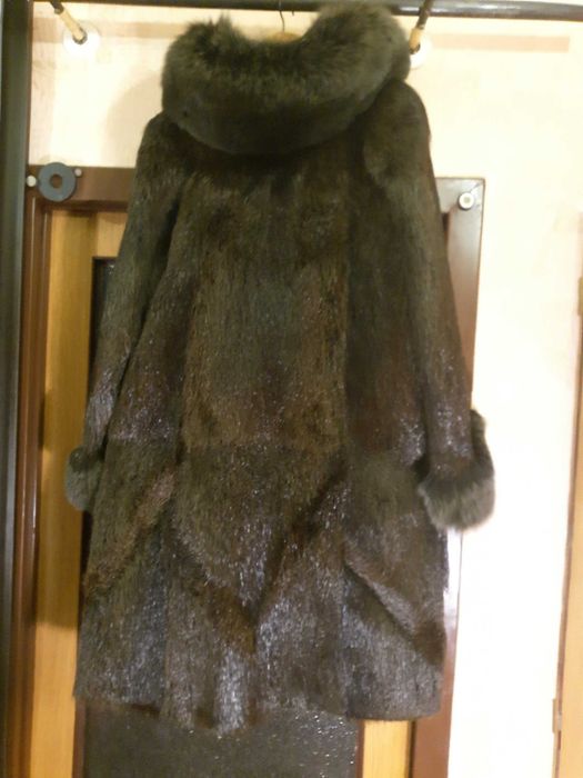 Шуба з нутрії довга з капюшоном р 52-54 ріст 3