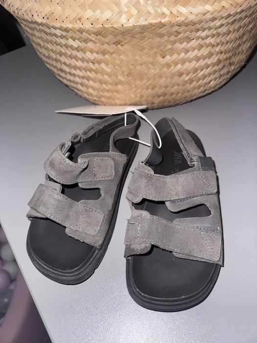Оригінальні шкіряні сандалі zara 28  і ugg 11 см устілка