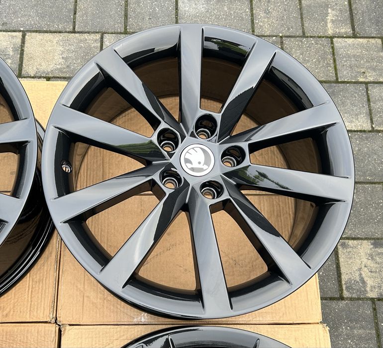 Oryginalne felgi Skoda 18" 5x112 Octavia Superb RS 5E0 Golf GTI