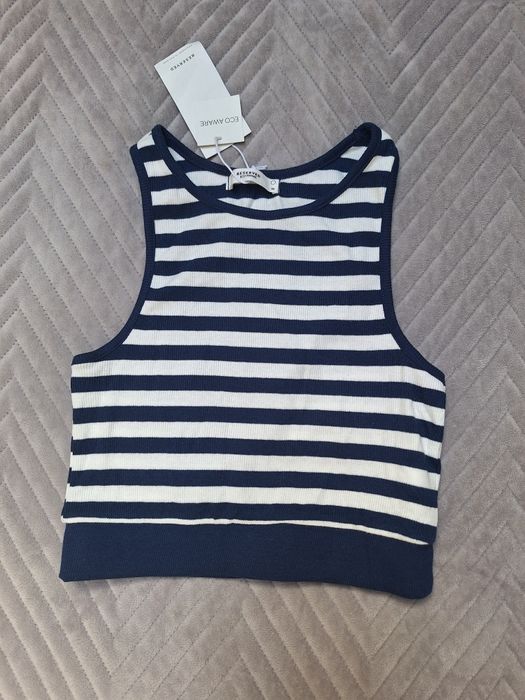 Nowy top crop XS w paski Reserved