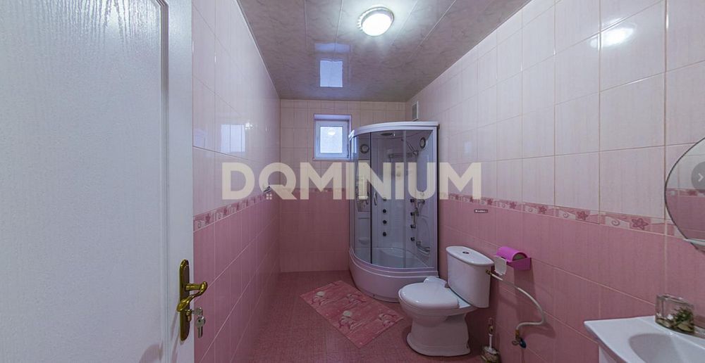 Продається діючий відпочинковий комплекс у с. Пилипець