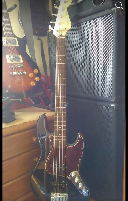 Fender Jazz Bass 5 cordas Rebordosa • OLX Portugal