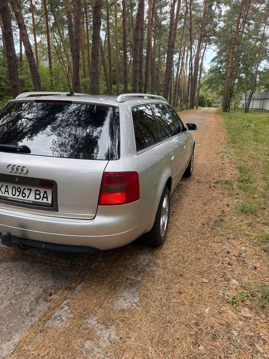 Audi A6 2001 рік. 2,5 дизель кпп автомат