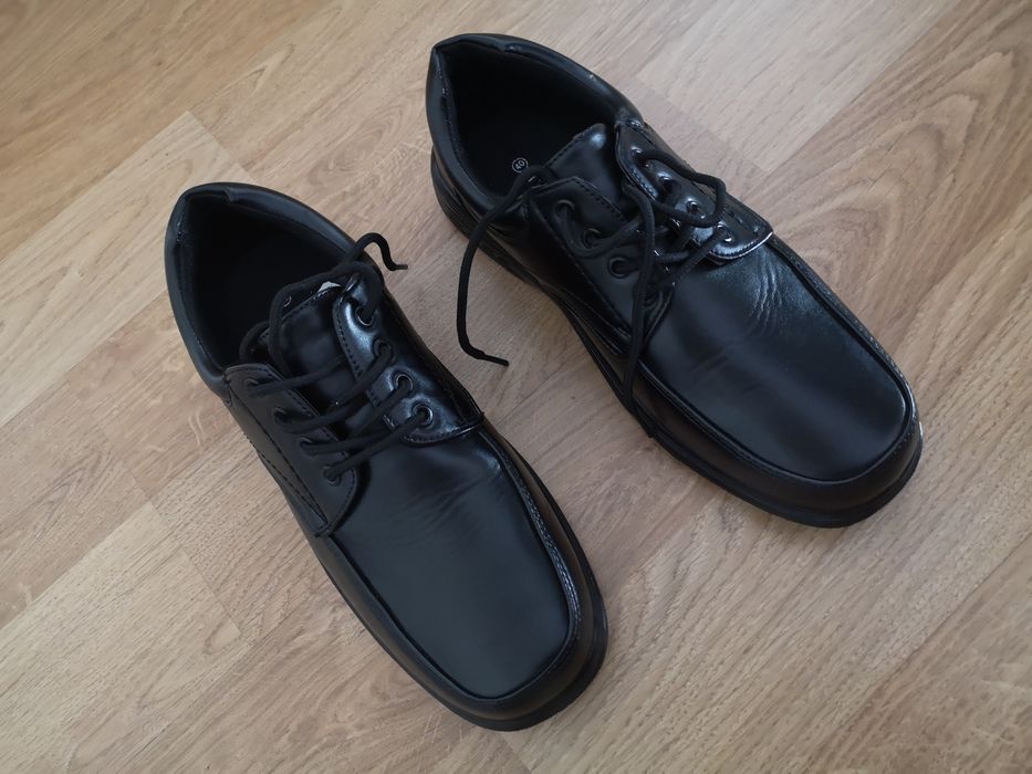 Sapatos Homem novos