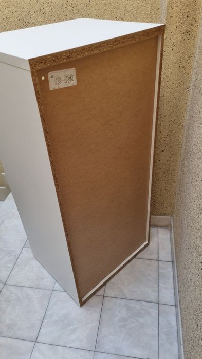 Armário Ikea usado com 2 gavetas e 2 prateleiras