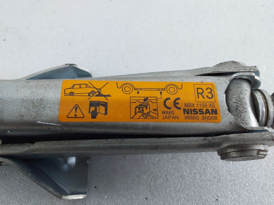 Conjunto / kit Ferramenta NISSAN Leaf EV (ZE0)
