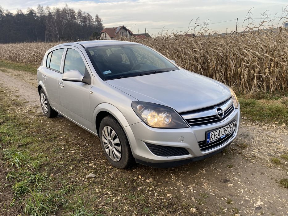 Opel Astra H 2011 1,6 benzyna Polski Salon