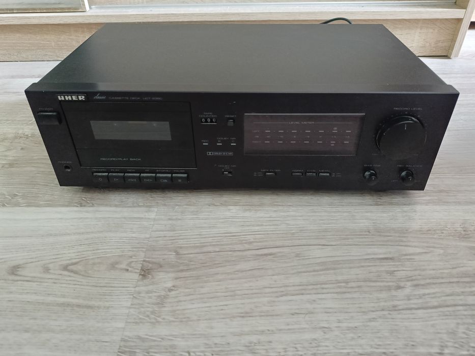 Magnetofon Uher uct-235C