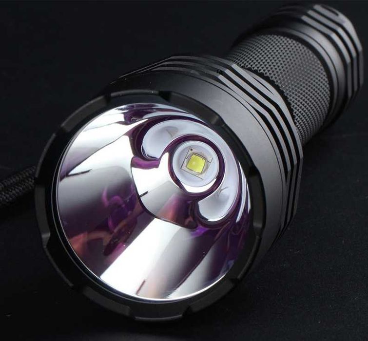 Latarka Convoy C8+ Luminus SST40 2000lm 5000K, 4 tryby pracy