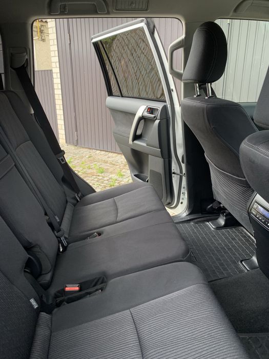 LAND cruiser  prado 150