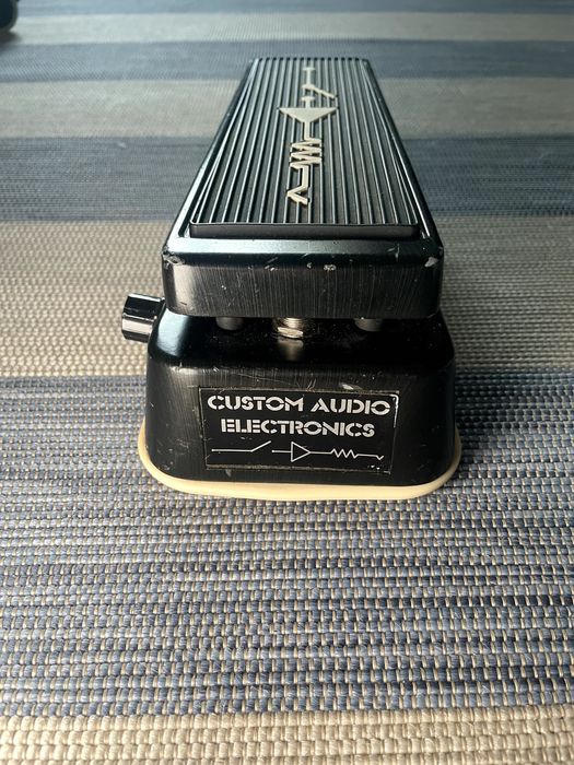 Dunlop MC404 CAE Cry Baby