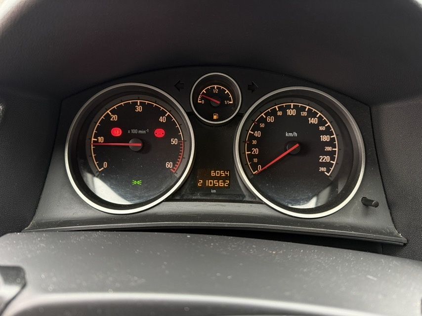 Продам Opel Astra H Station Wagon 1.7d 2010г