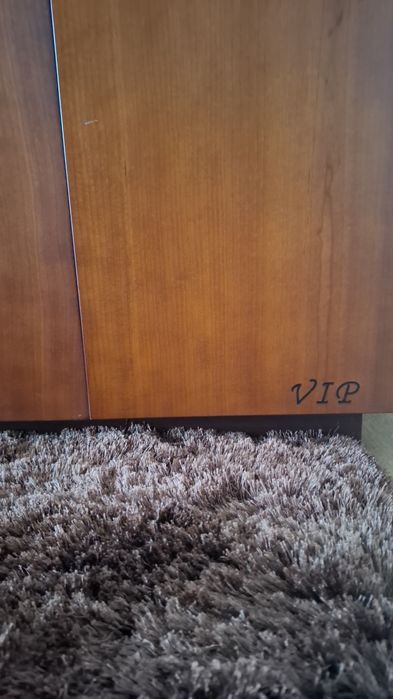 Aparador de sala cerejeira