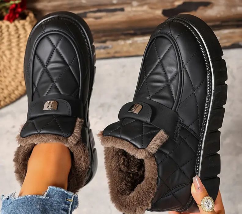 Жіноче взуття сліпони угі кросівки зимові зима