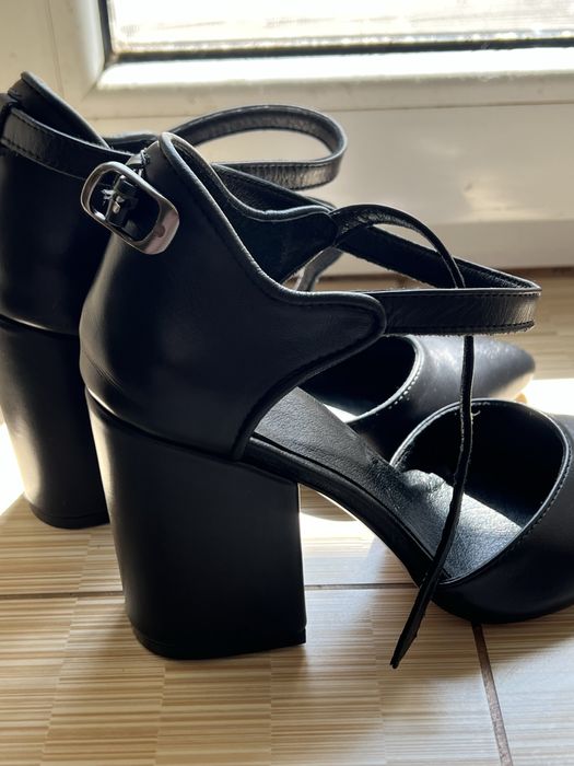 Туфлі-човники чорні