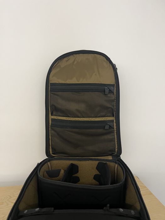 Peter McKinnon x GOMATIC Camera Pack 25L + Small Cube