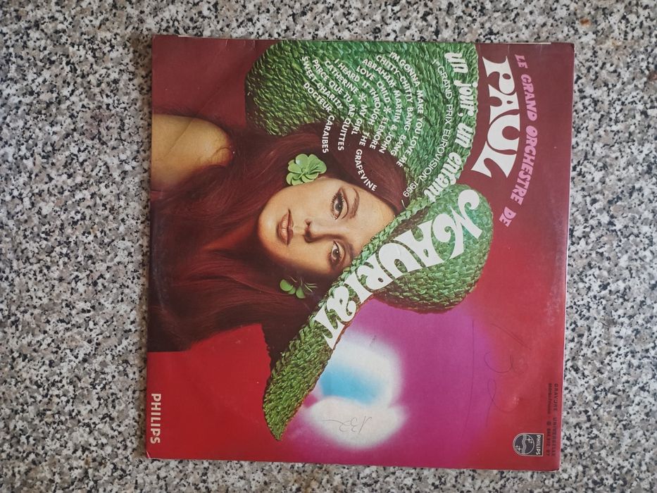 Variedade de discos vinil LP 3€ unidade
Exemplar estado de conservação