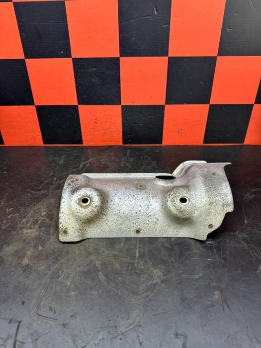 Blindagem inferior do motor NISSAN NP300 Navara Pick Up (D40)