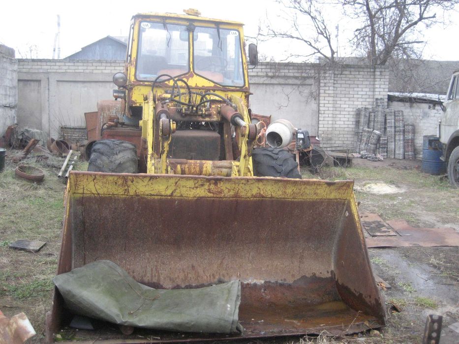 трактор погрузчик т 156