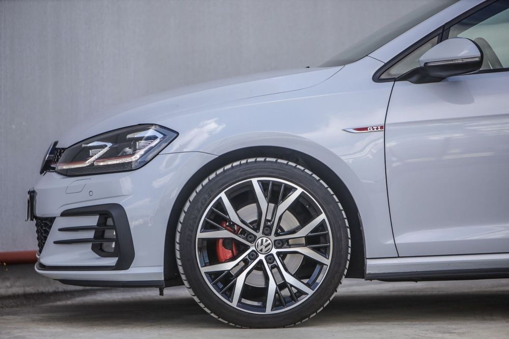 VW Golf GTI Performance BlueMotion DSG foto 5