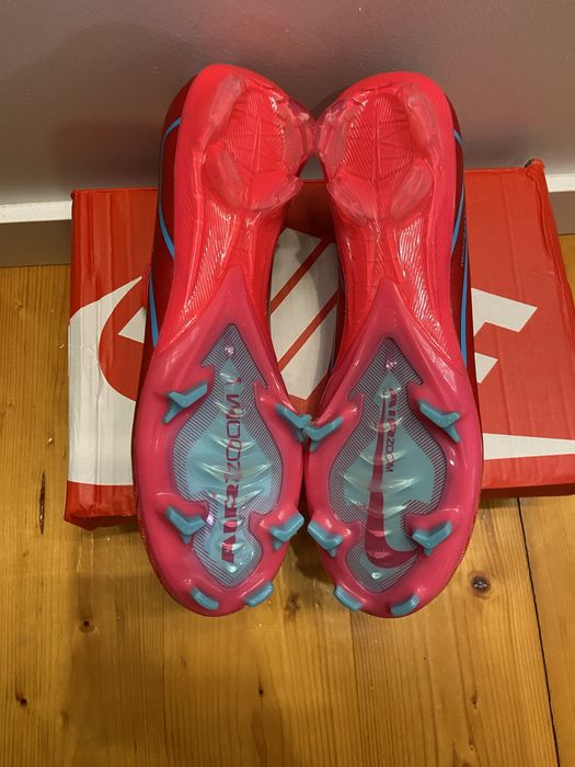 Chuteiras Nike mercurial