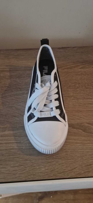 Sprzedam trampki FILA