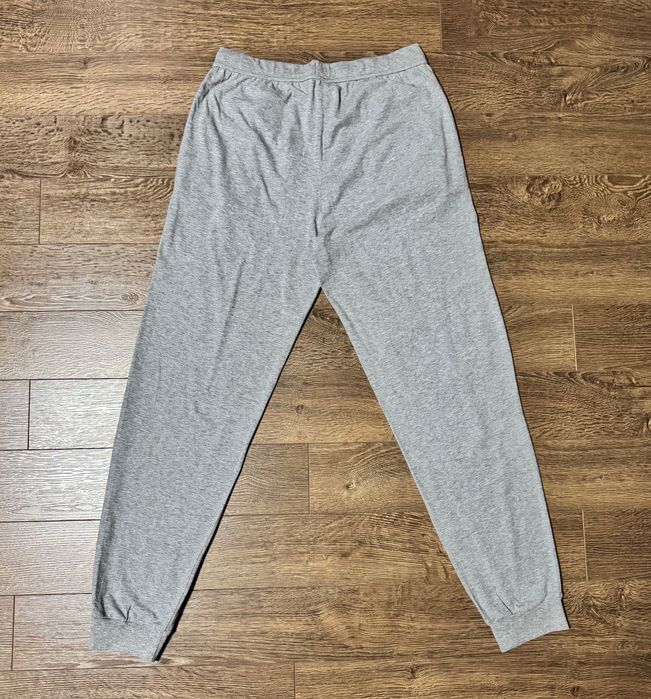 Спортивные брюки Hugo Boss.