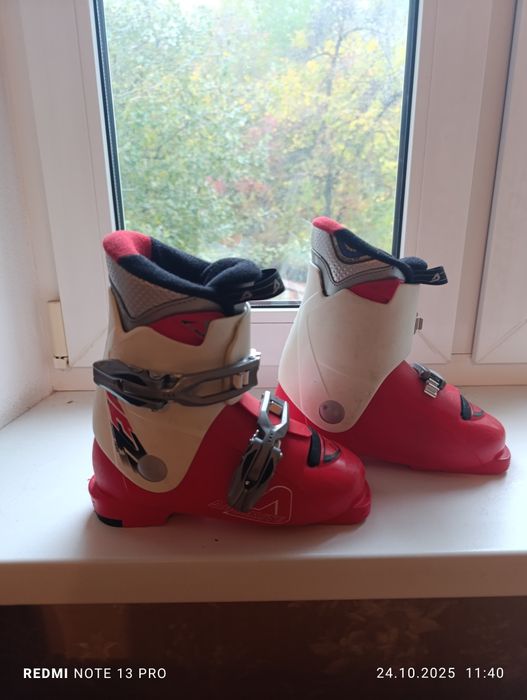 Дитячі гірськолижні черевикі Dolomite Junior JT2 розмір 200 Б/У