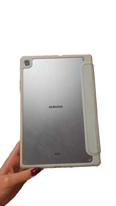 Tablet Samsung Galaxy s6 lite z rysikiem