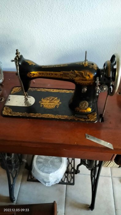 máquina de costura antiga