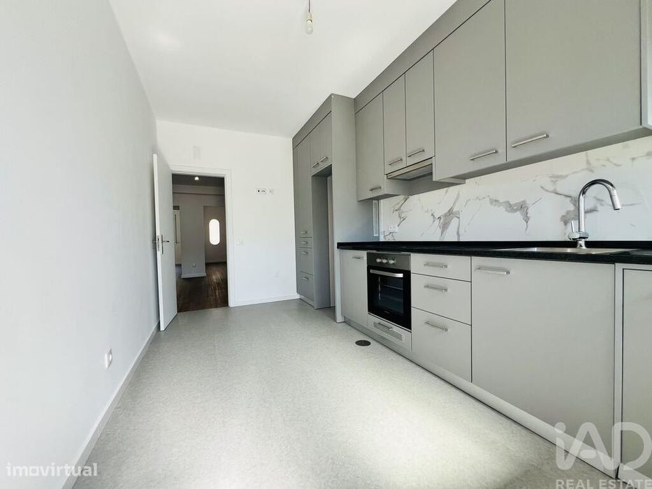 Apartamento T2 em Miranda do Corvo de 84 m2