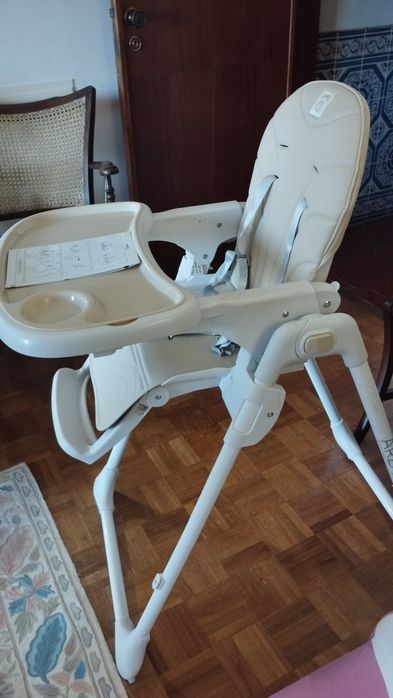 Cadeira refeição bebé