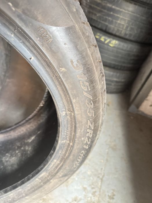 21 315/35 Pirelli PZero шини літні пара