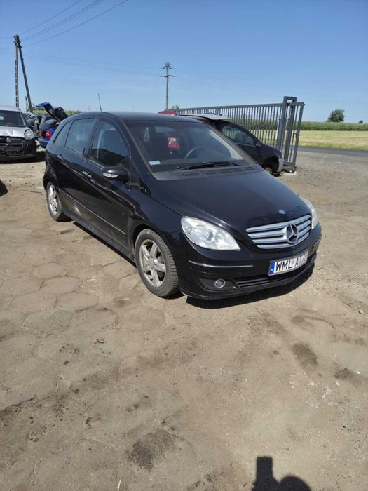 mercedes B180 na części