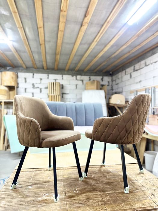 Стільці дивани від виробника в кавярню кафе ресторани під замовленя