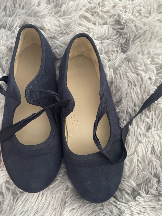 Sapatos azul marinho menina t32