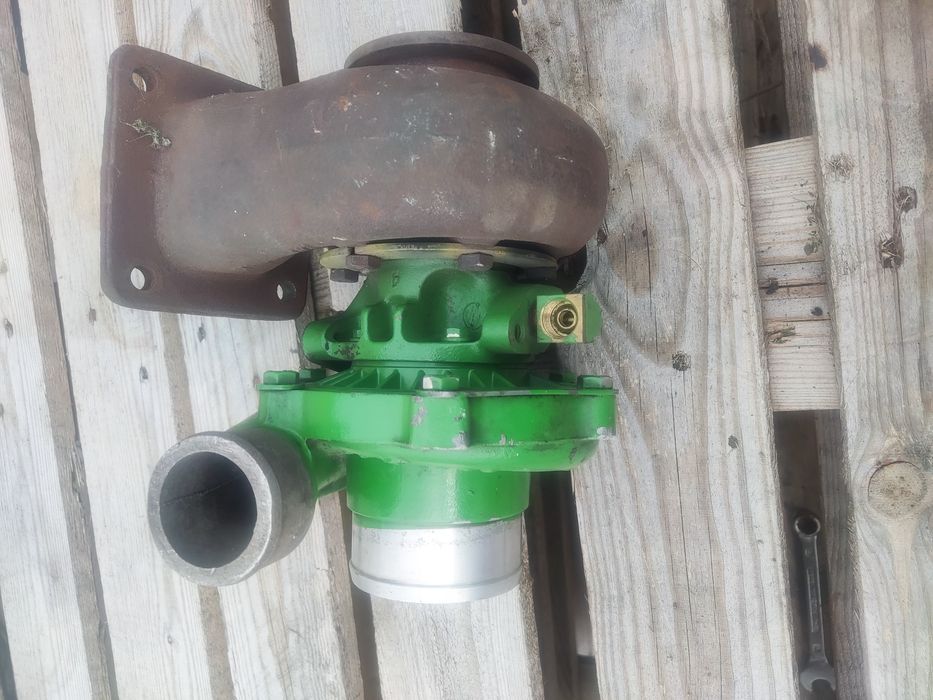 turbo sprężarka turbina T300 02 John Deere oryginał RE 47844